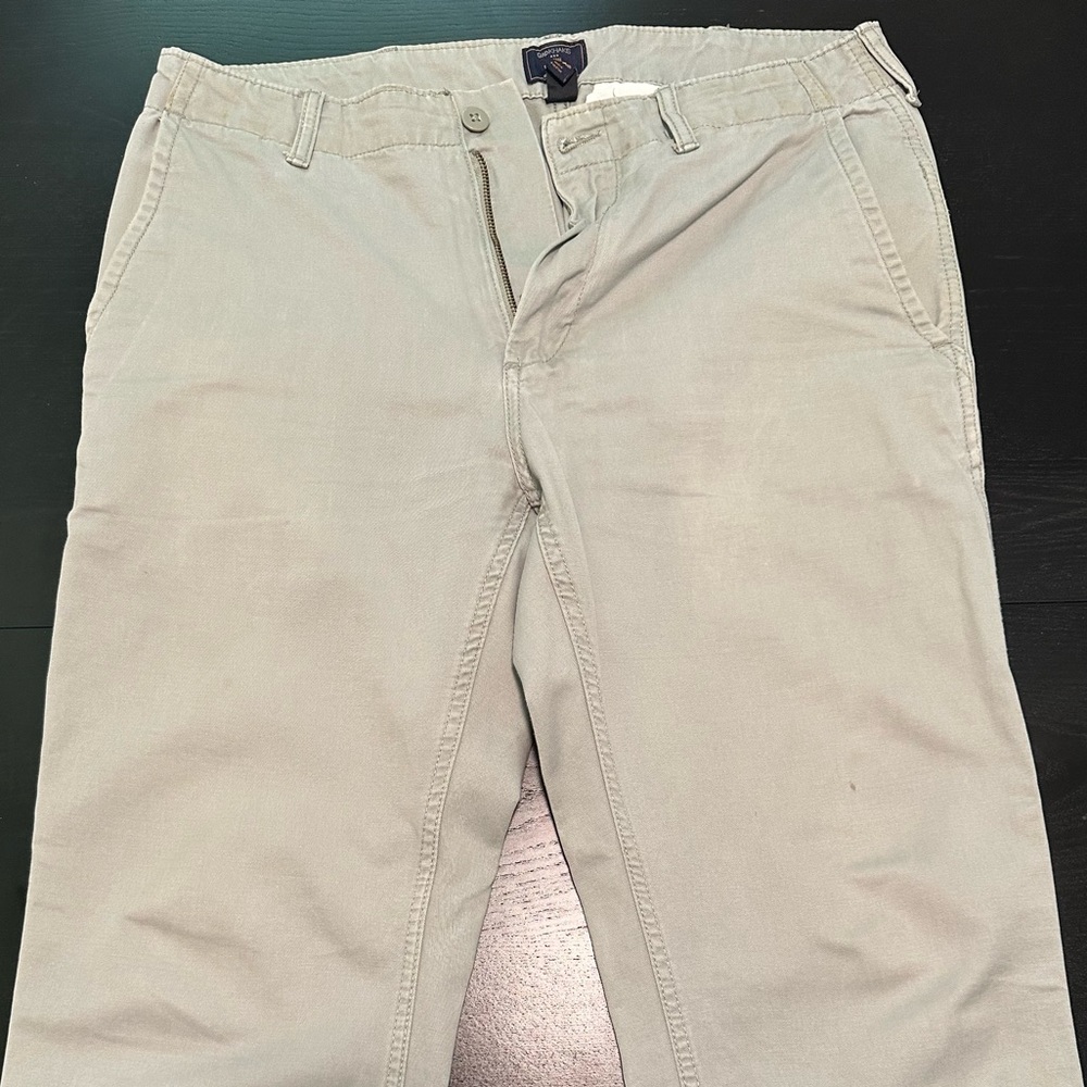 Gap men’s Khaki Pants 32x30